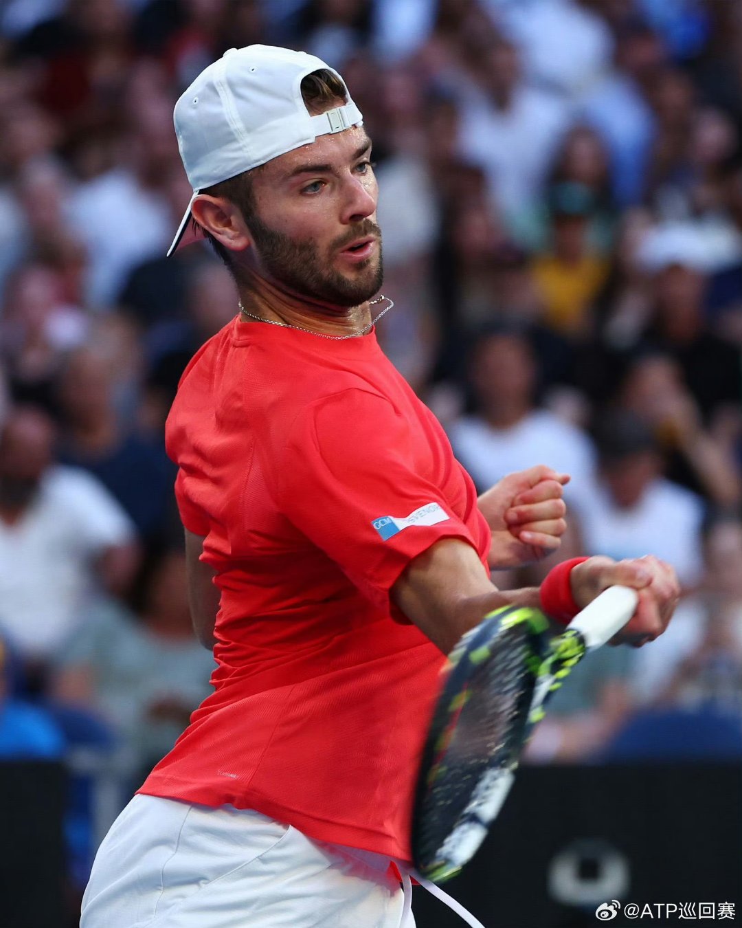 欧洲网球队力克西班牙网球队，克耶高斯三分雨点燃全场