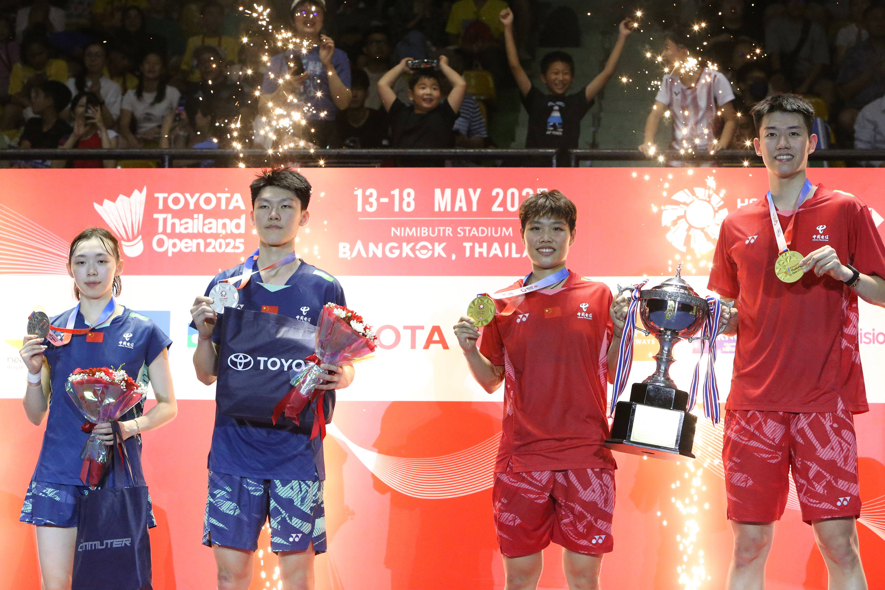 包含印度羽毛球队横扫泰国羽毛球队，谌龙制霸全场的词条