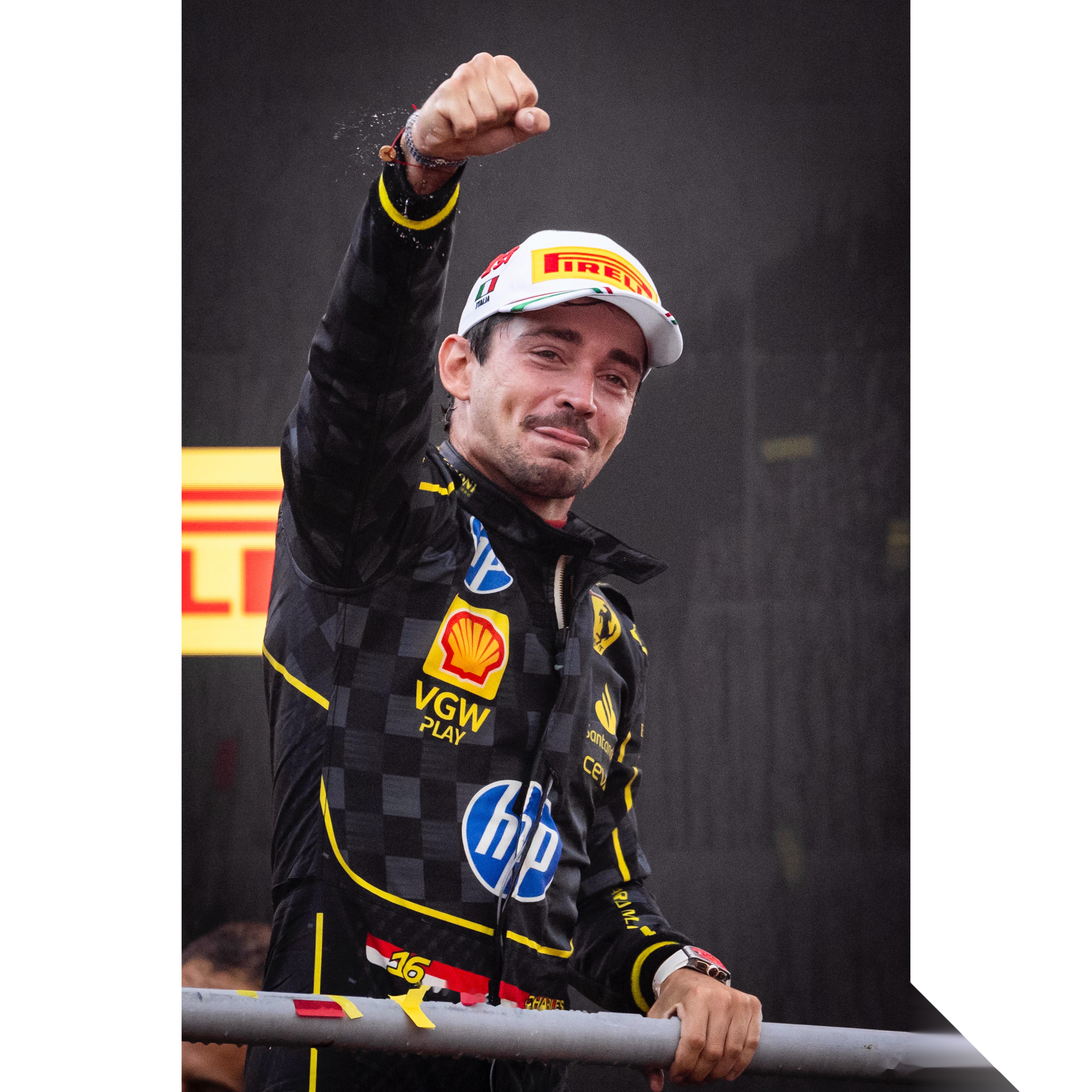 红牛车队轻取法拉利,勒克莱尔点燃赛场的简单介绍 红牛车队轻取法拉利,勒克莱尔点燃赛场的简单介绍