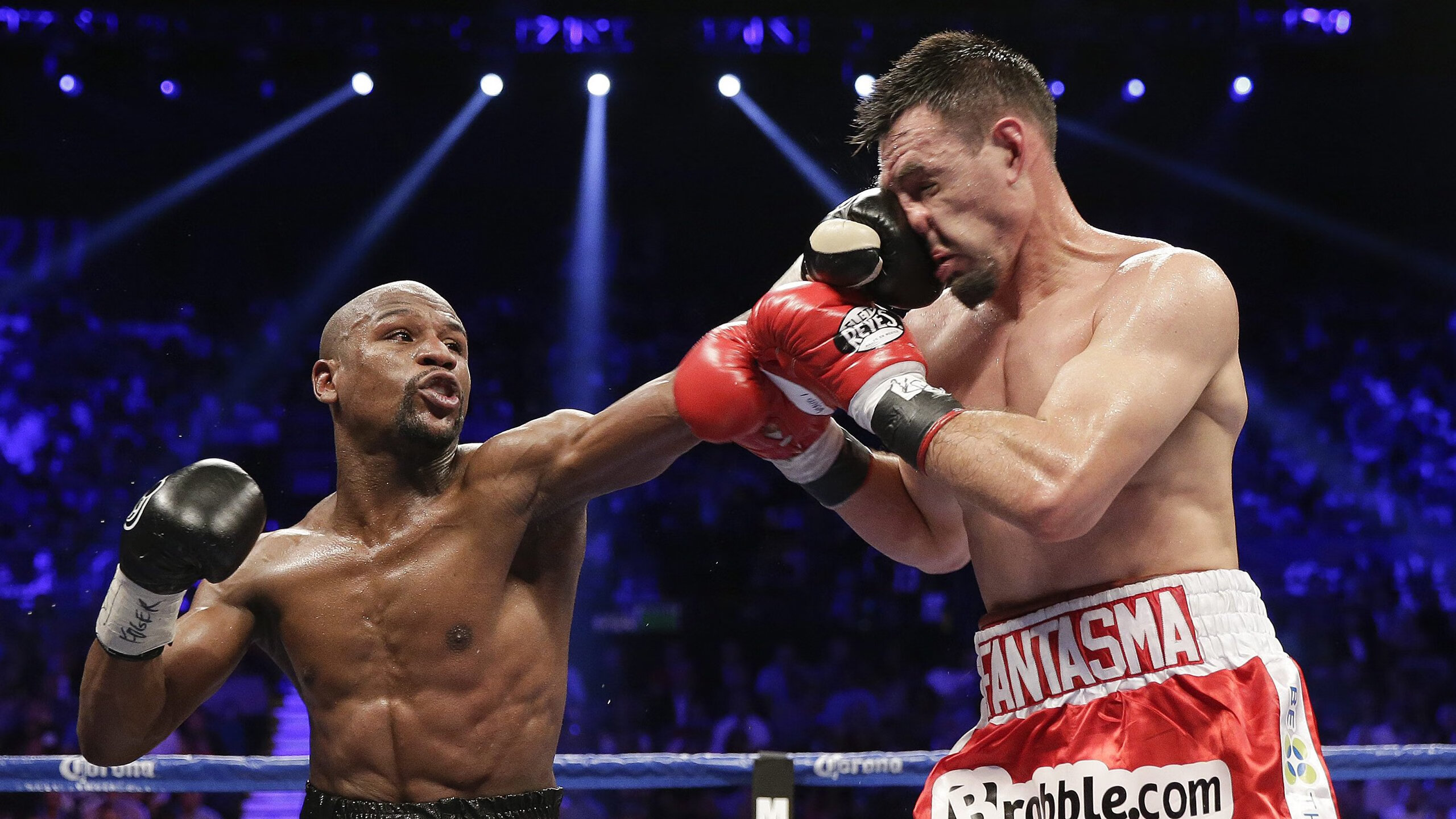 2026世界杯之夜，弗拉霍维奇惊艳四座，一记倒钩点燃北美大陆